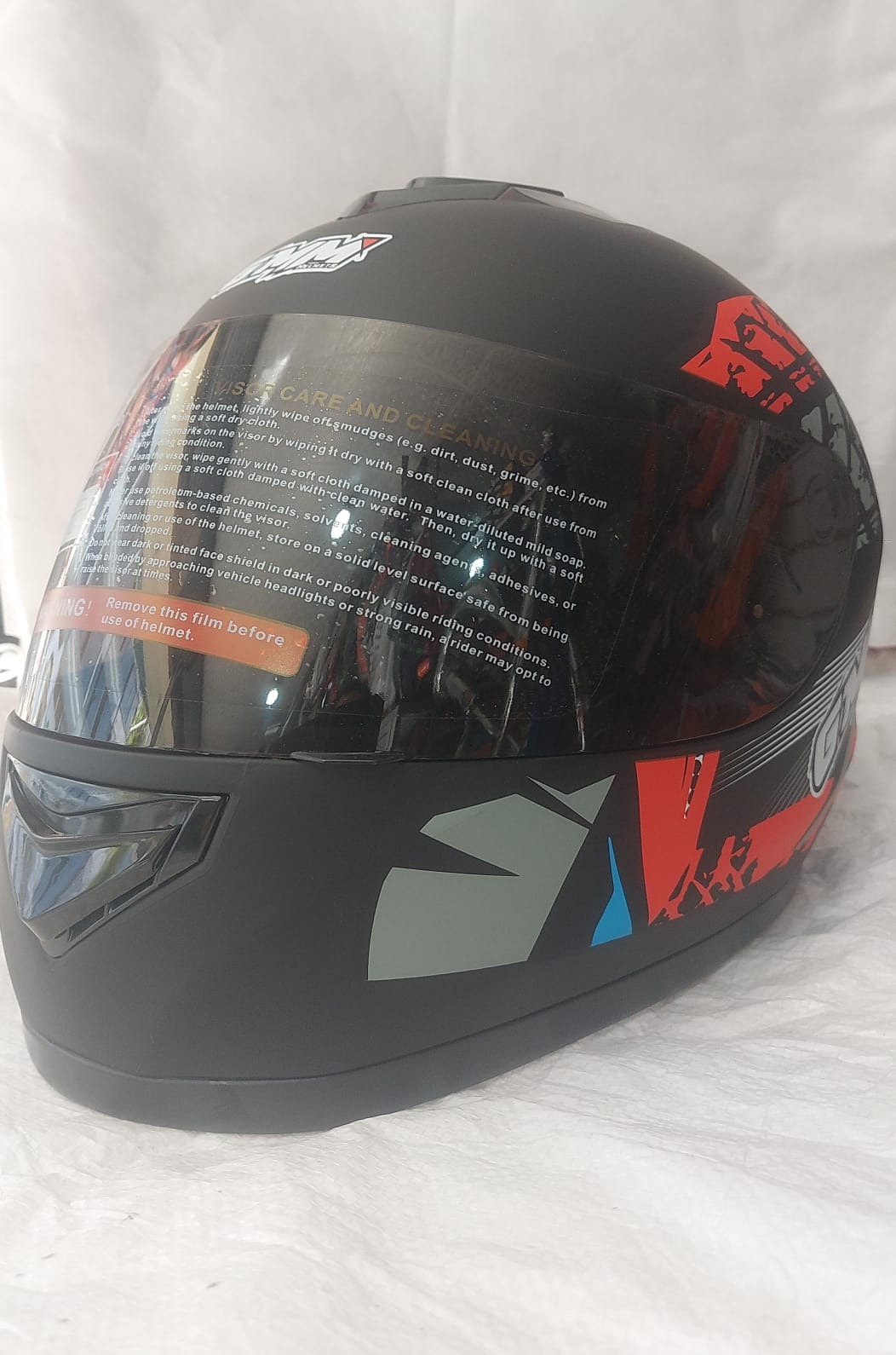 Casco cerrado Negr/Rojo "L"